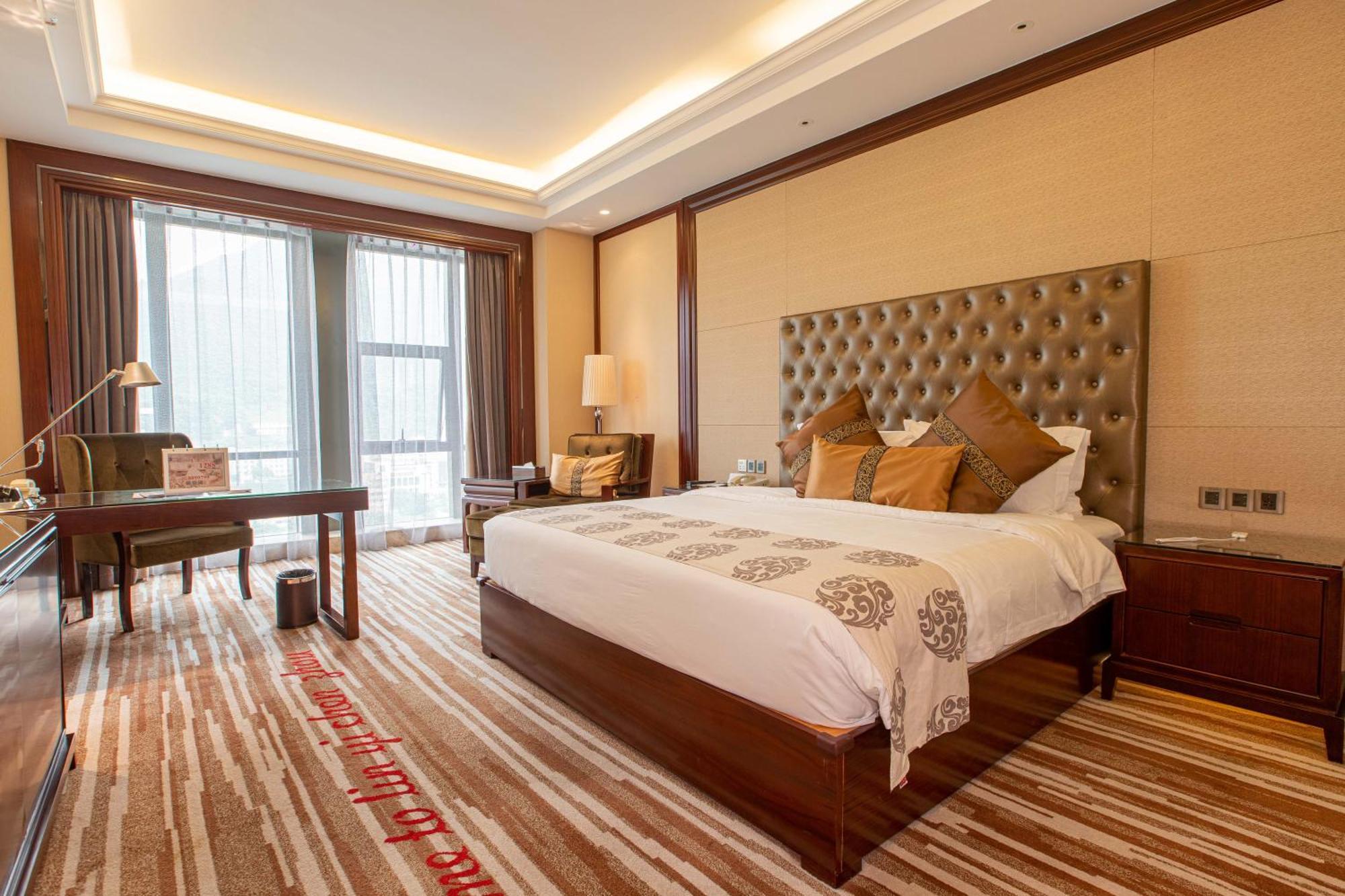 Wyndham Grand Plaza Royale Chenzhou Hotell Exteriör bild