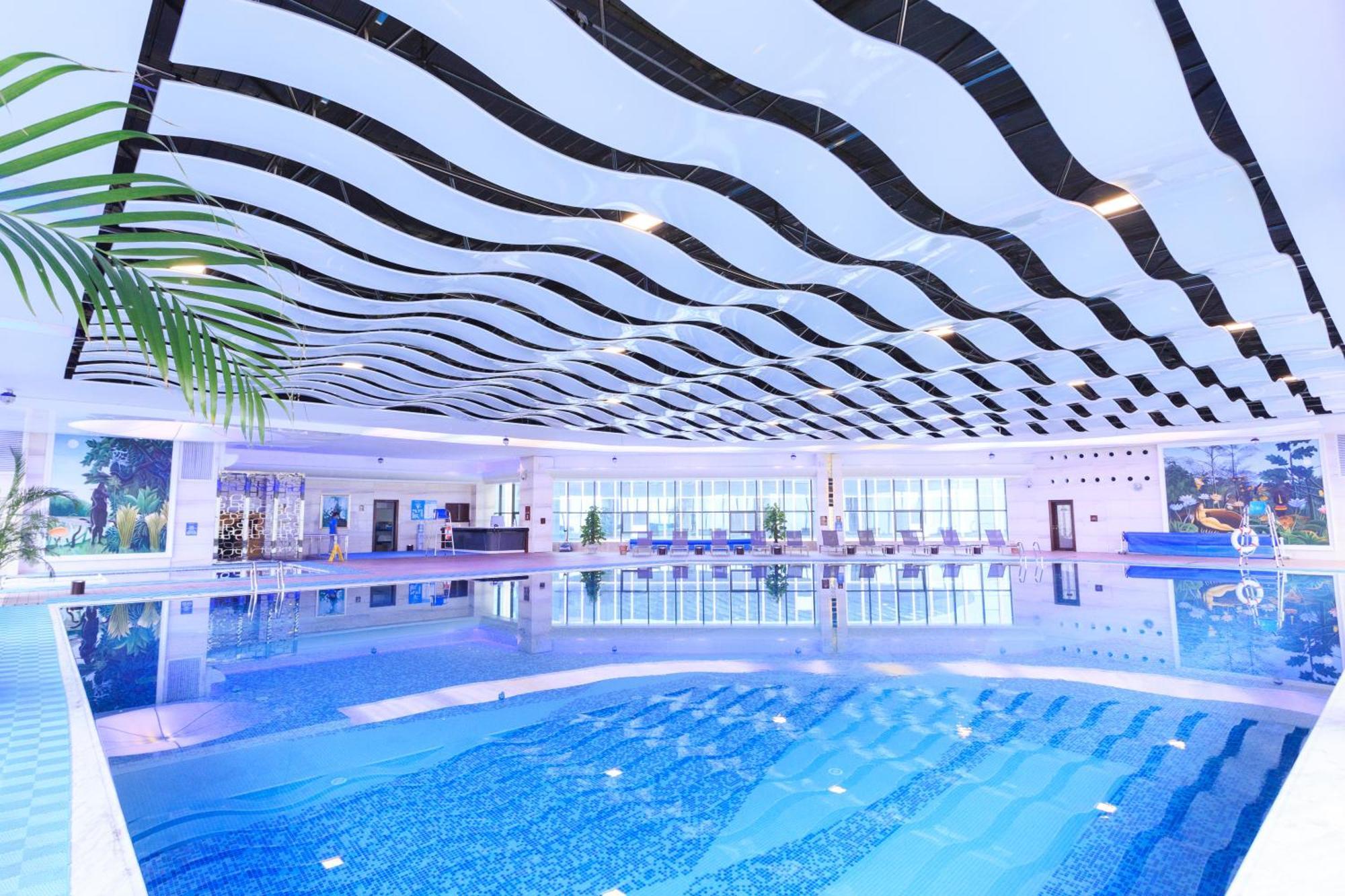 Wyndham Grand Plaza Royale Chenzhou Hotell Exteriör bild